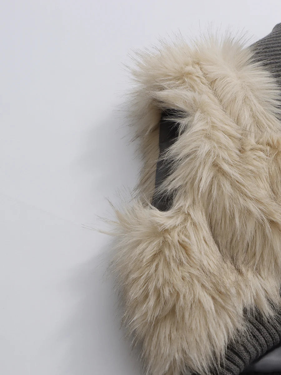 TWOTWINSTYLE V Neck Sleeveless Patchwork Fur Top