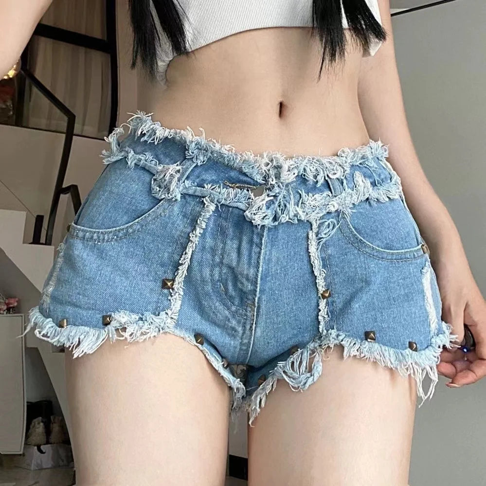 Slimming Skinny Denim Jorts