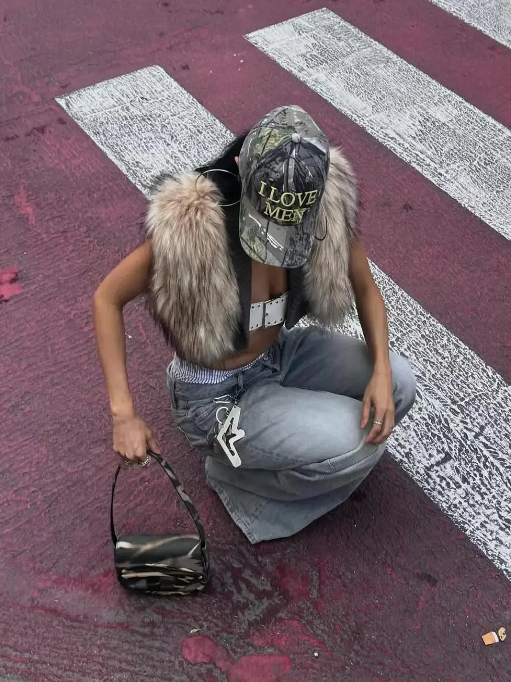 TWOTWINSTYLE V Neck Sleeveless Patchwork Fur Top